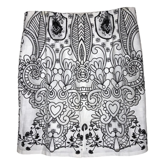 NEW YORK & COMPANY black & white floral print cotton blend pencil skirt size 12. - Picture 1 of 6